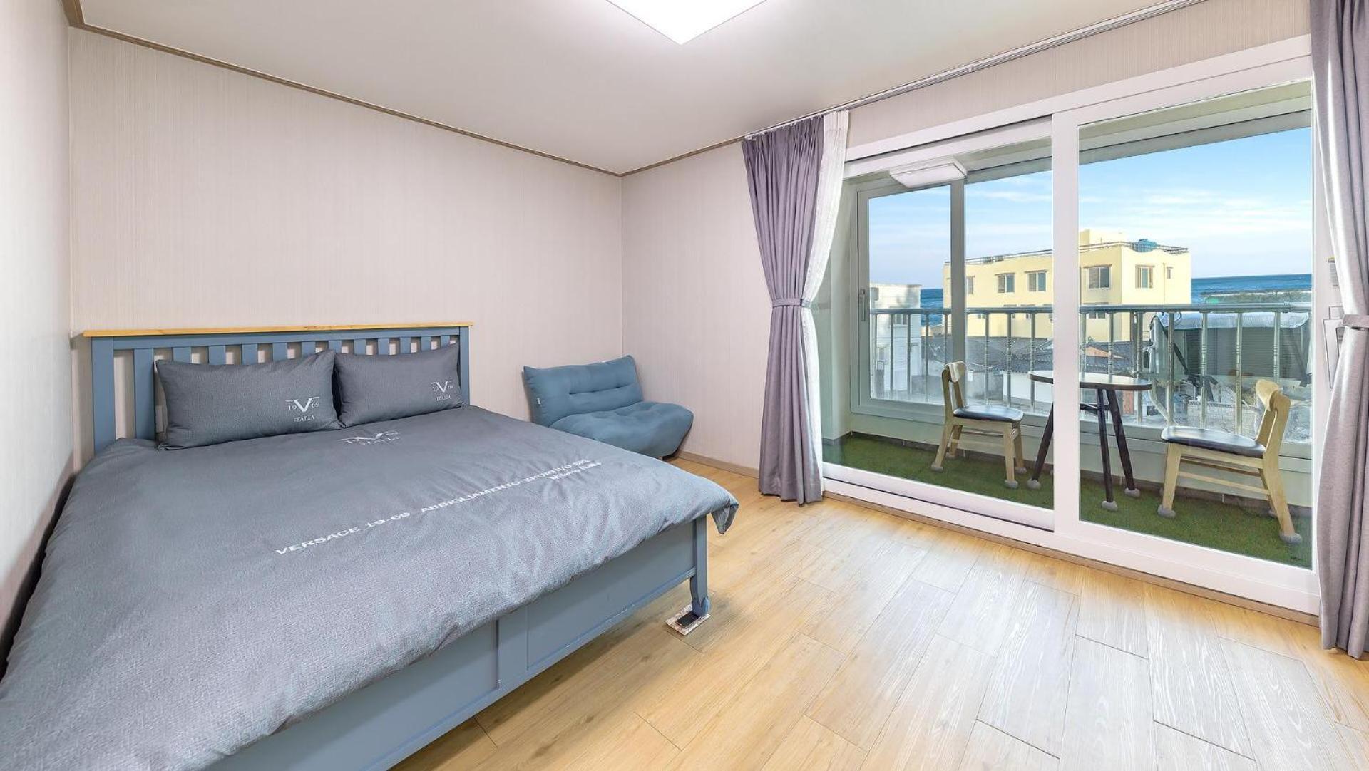 Gangneung Glad Pension Экстерьер фото